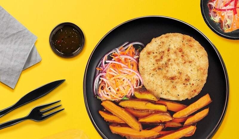 Juicy Plant-Based Chicken Patties : Fine Herbs Burger