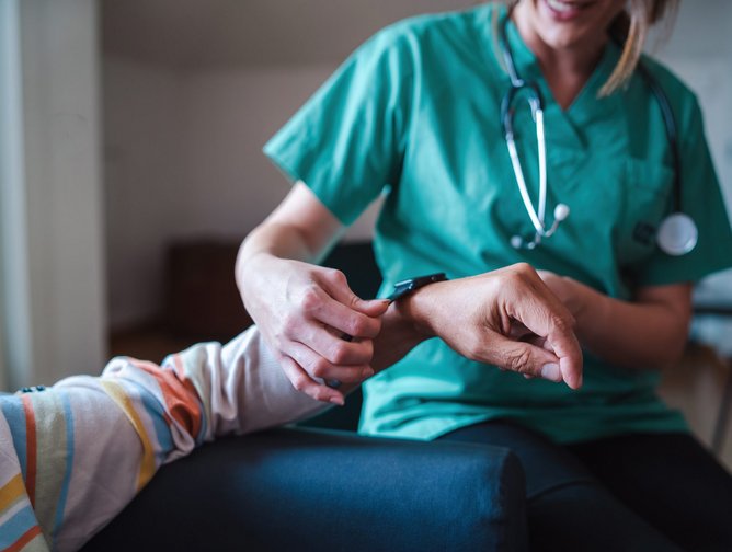 Top 10 wearable healthcare devices
