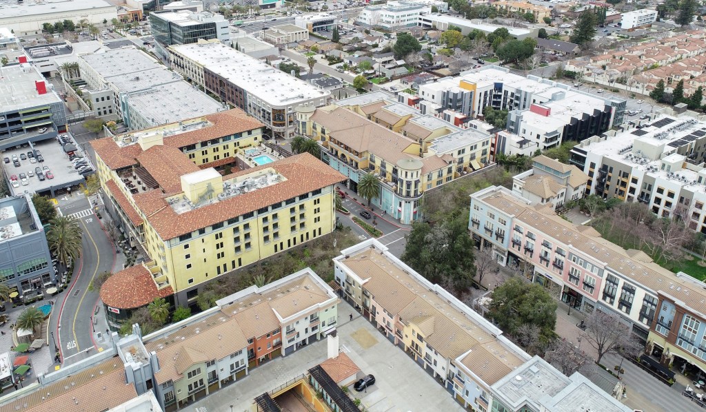 Fitness club resort leases San Jose site at prime spot in Santana Row