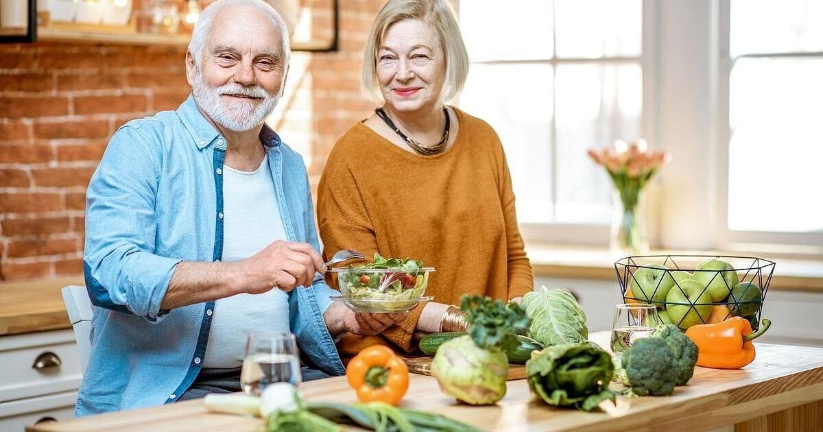 Eating Healthier Can Protect Aging Brain | Health & Fitness