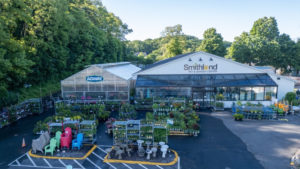 CT, Western MA business to close all 13 stores after 40 years