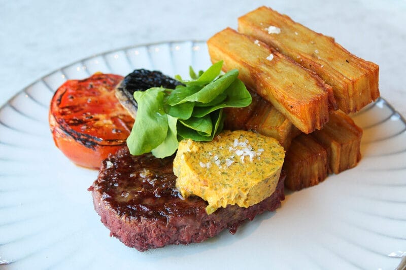 Premium Plant-Based Steaks : Beyond Steak Filet